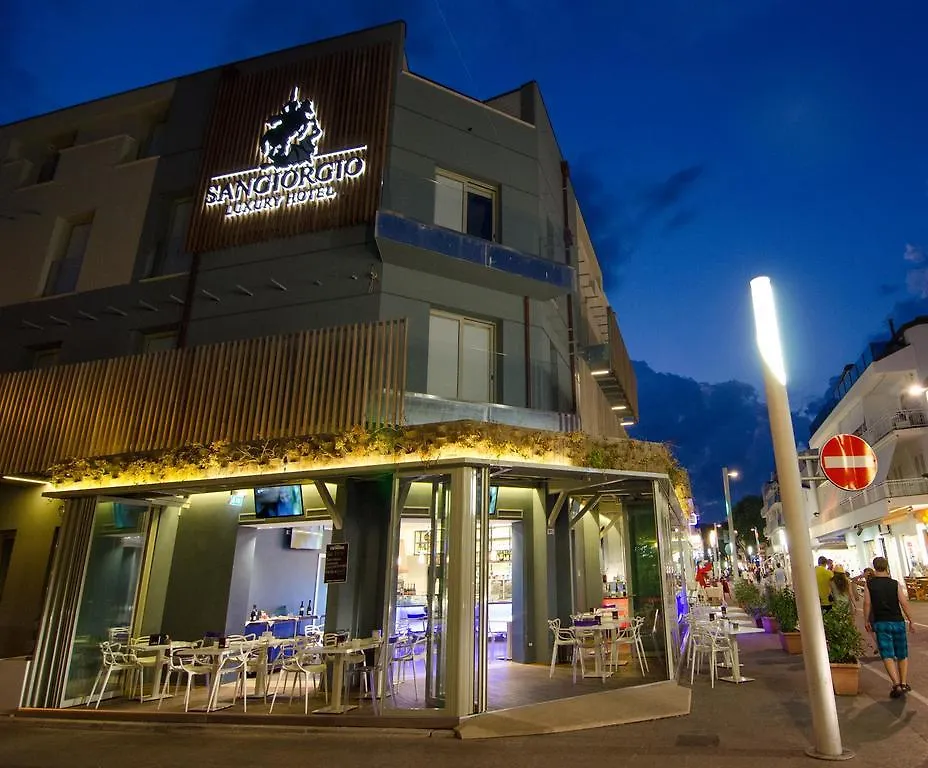 Hotel San Giorgio Riccione 4*,